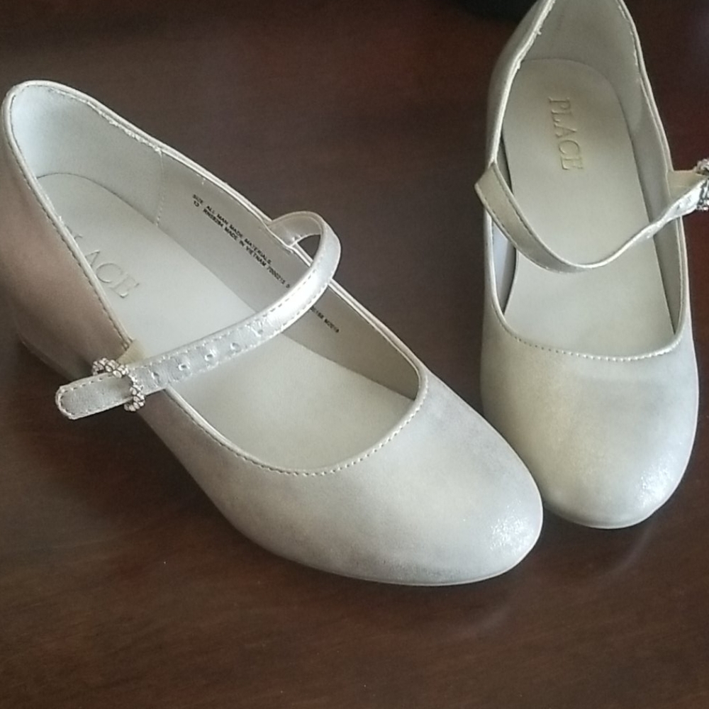 girl's shoes